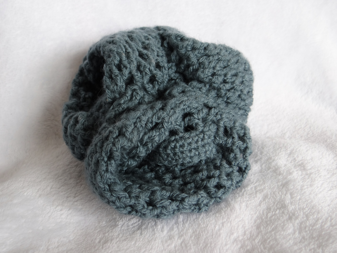 Tricot et crochet : les 4 différences à connaitre entre le crochet et le  tricot 
